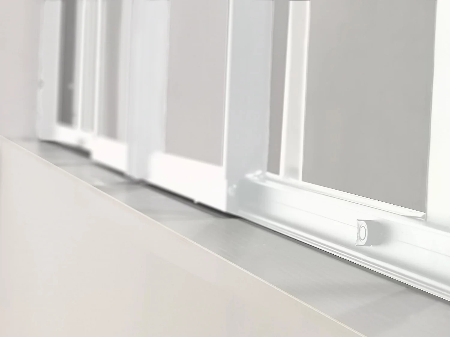 Skyvevindu i pulverlakkert hvitt aluminium 180x105 cm - RAVENA