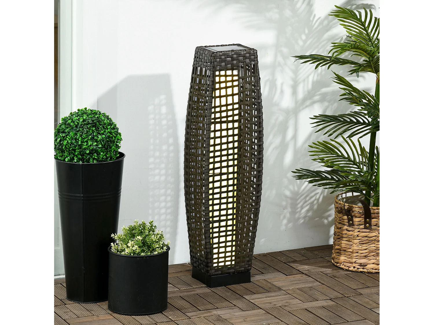 Lampadaire LED solaire de jardin style colonial dim. 21L x 21l x 78H cm résine tressée filaire grise