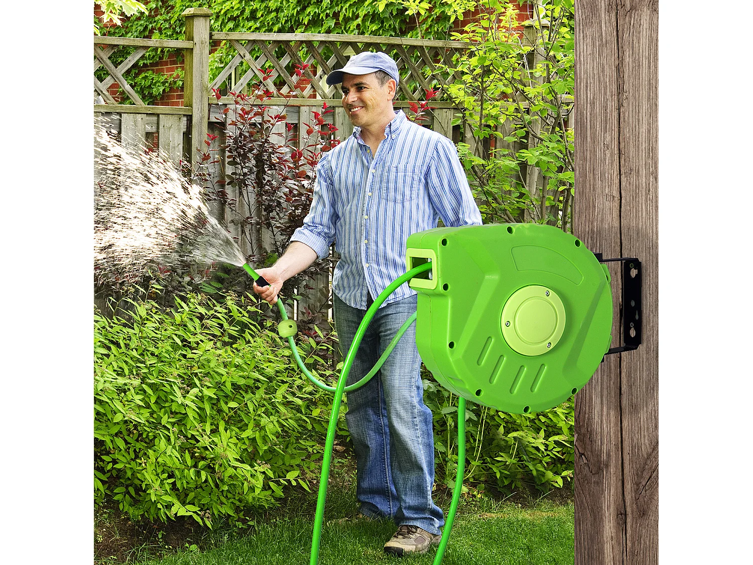 Dévidoir mural enrouleur automatique pivotant 180° tuyau 10 + 1 m avec lance arrosage support mural intégré vert