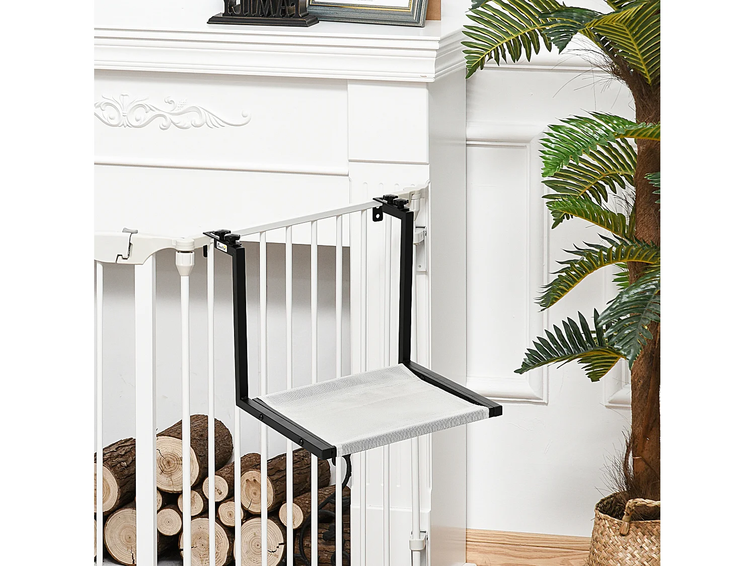 Arbre à chat mural design - étagère murale pour chat - hamac radiateur chat - armature avec fixation réglable - acier noir PVC polyester crème