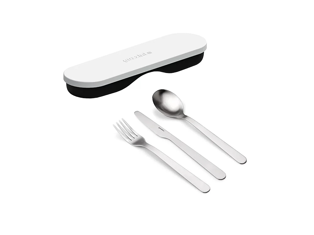 Couverts de voyages avec boite blanc