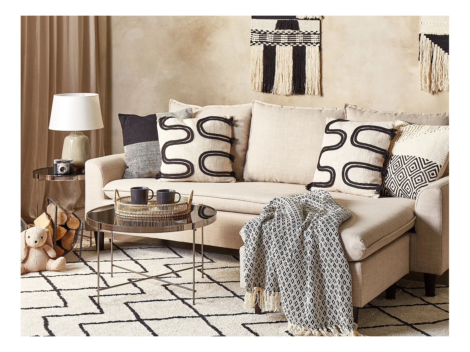 Zestaw 2 poduszek dekoracyjnych FUCHSIA Bawełna 45 x 45 cm Jasnobeżowy Wzór geometryczny