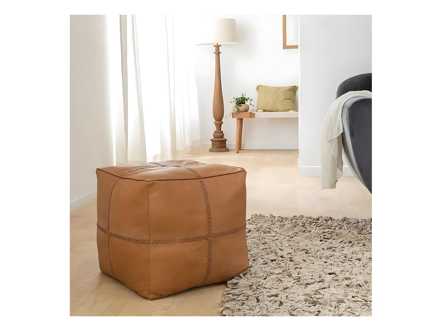 Pouf en cuir Gaetan avec rangement, marron doux vintage