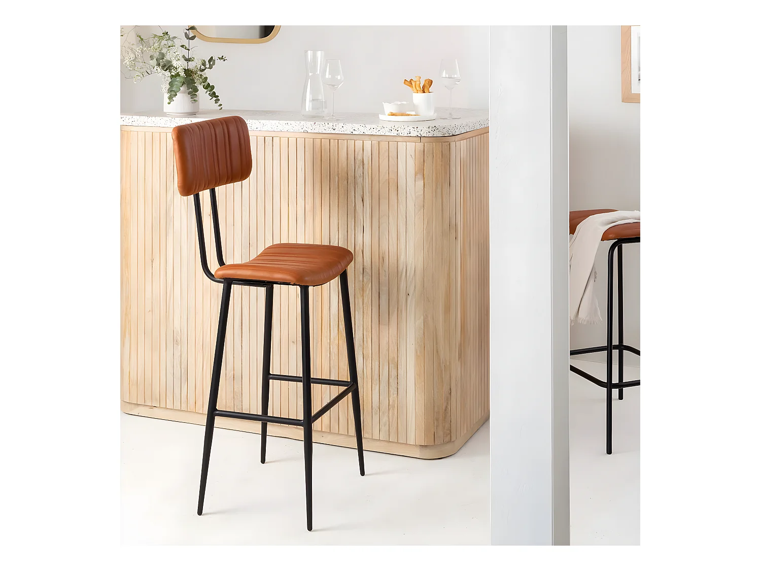 Tabouret de bar en cuir marron Carl