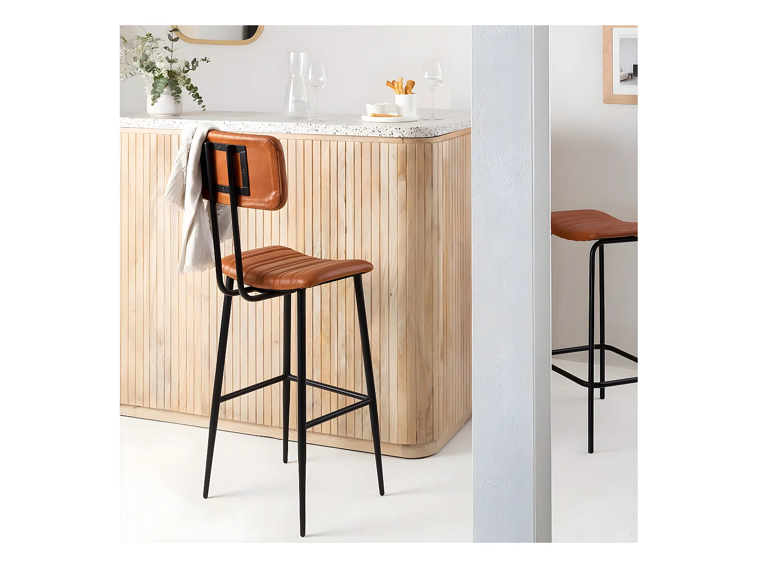 Tabouret de bar en cuir marron Carl