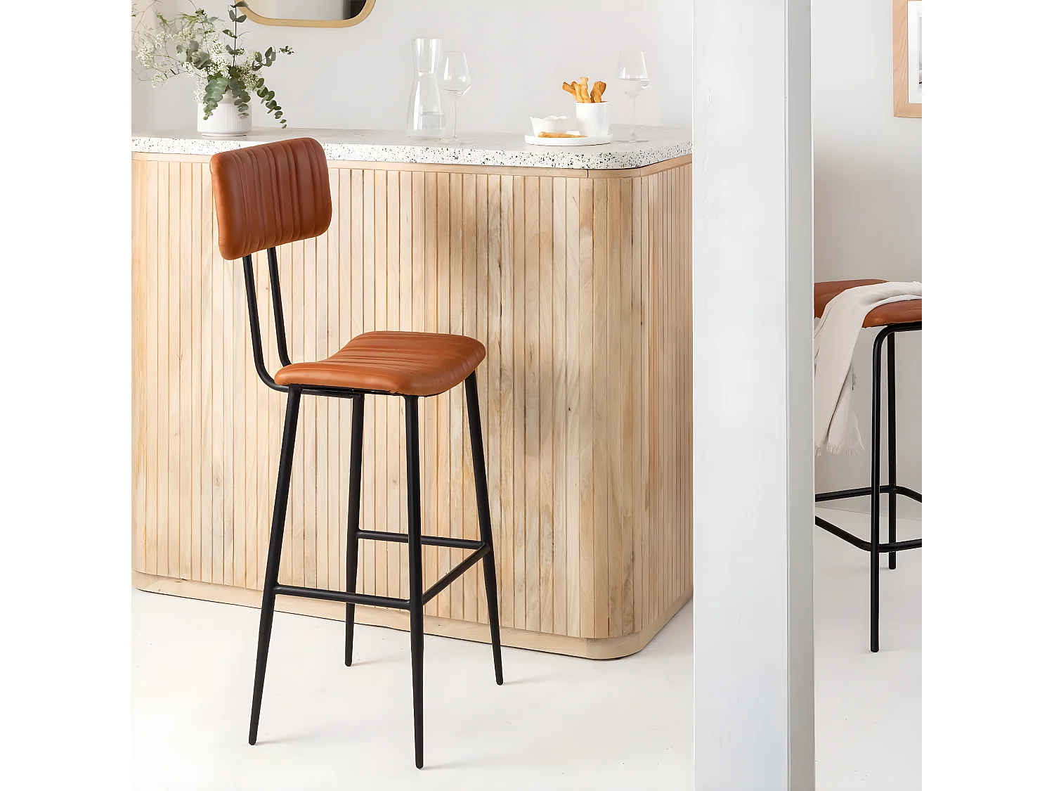 Tabouret de bar en cuir marron Carl