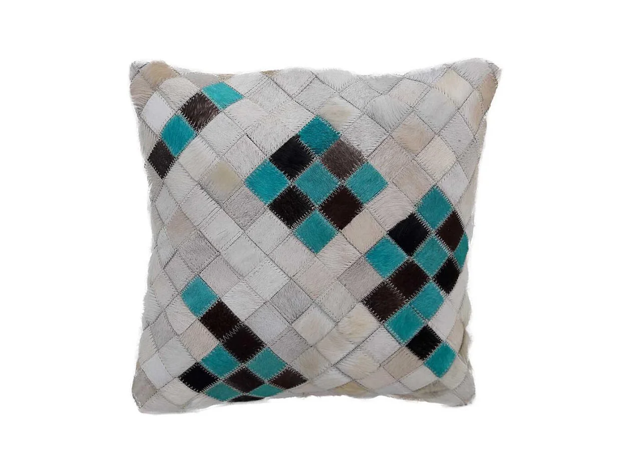 Coussin 45x45 fait à la main en peau de vache turquoise DIMEDE