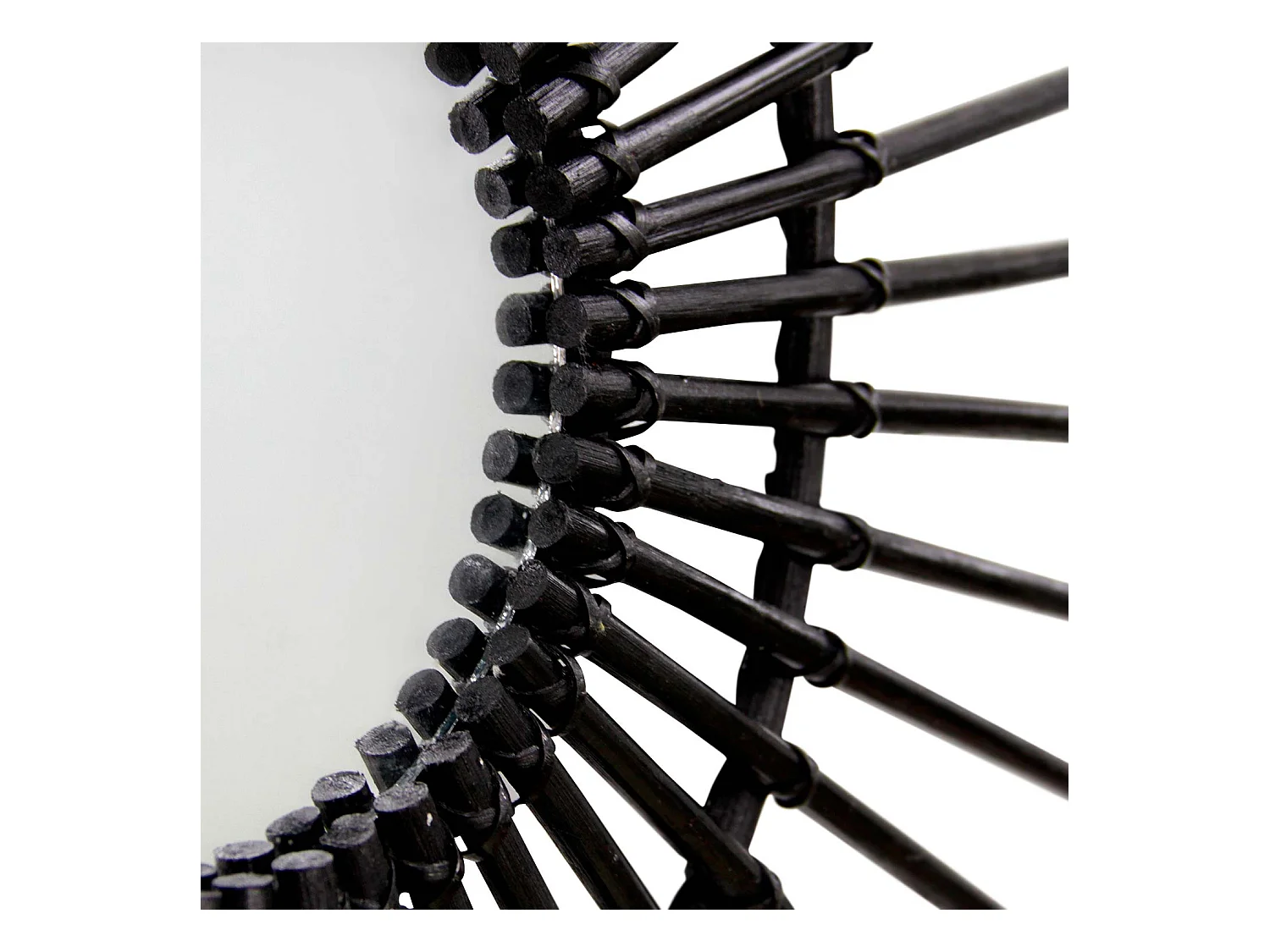 Espejo de Pared en Ratán Ovalado Deko Negro 80cm Thinia Home