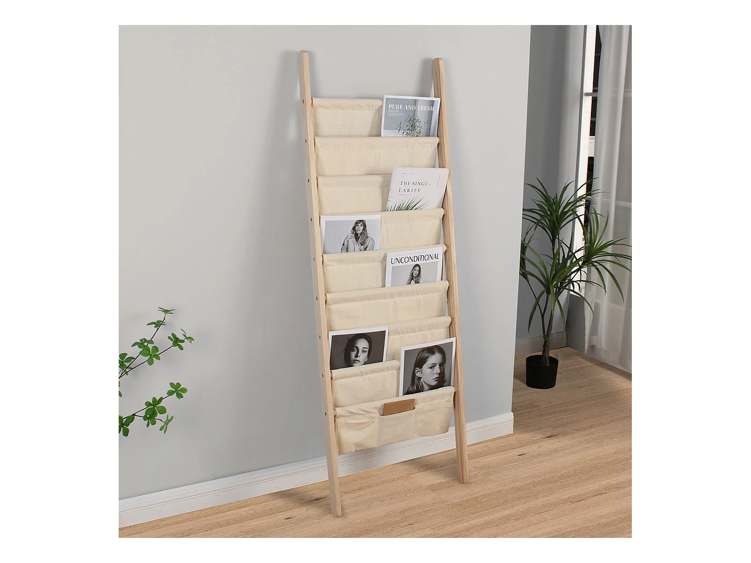 Revistero Xoel en tela y madera con 8 secciones