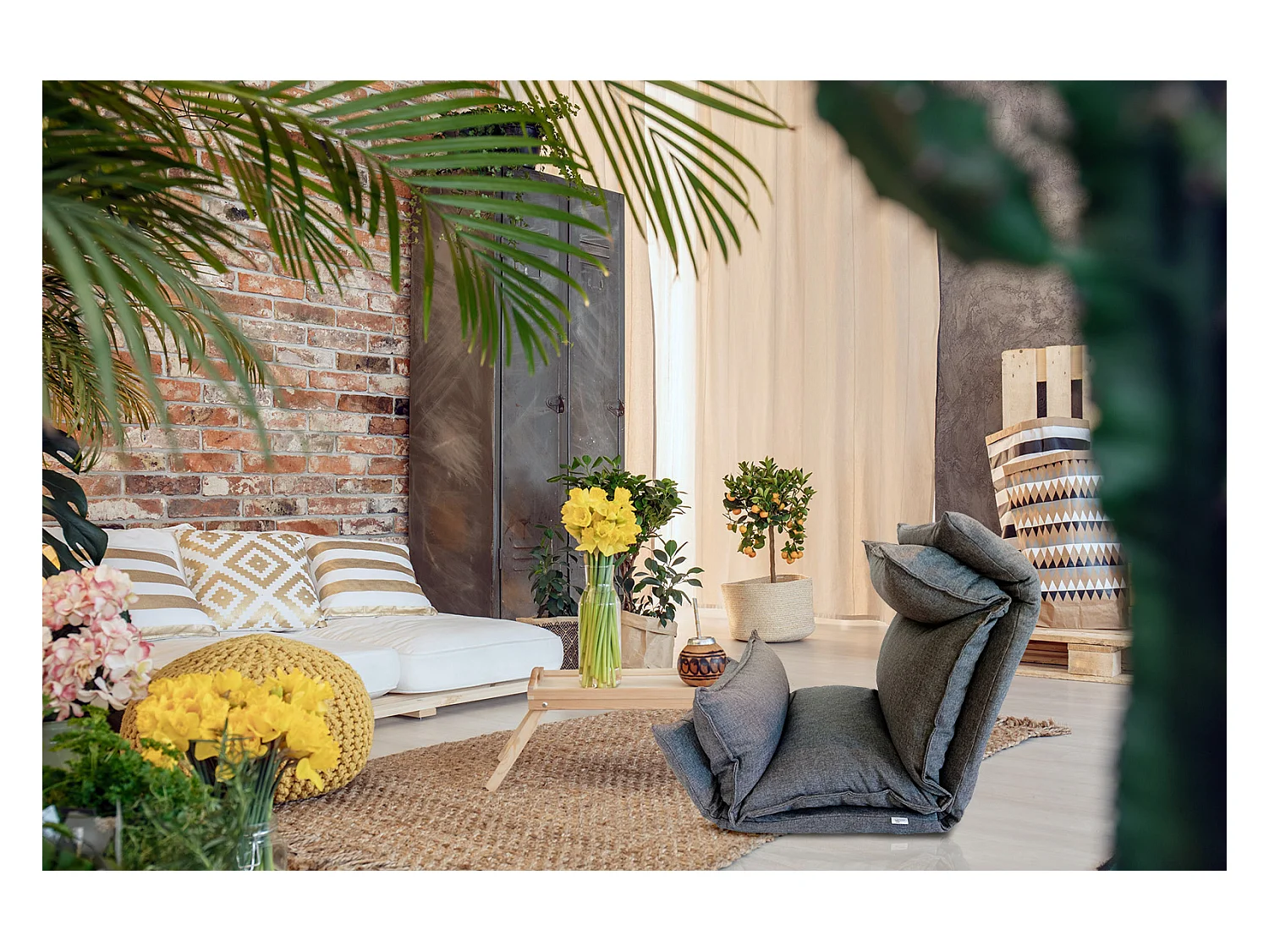 Sedia Poltrona A Terra Grigio Chiaro Metallo Poliestere 70x56x70