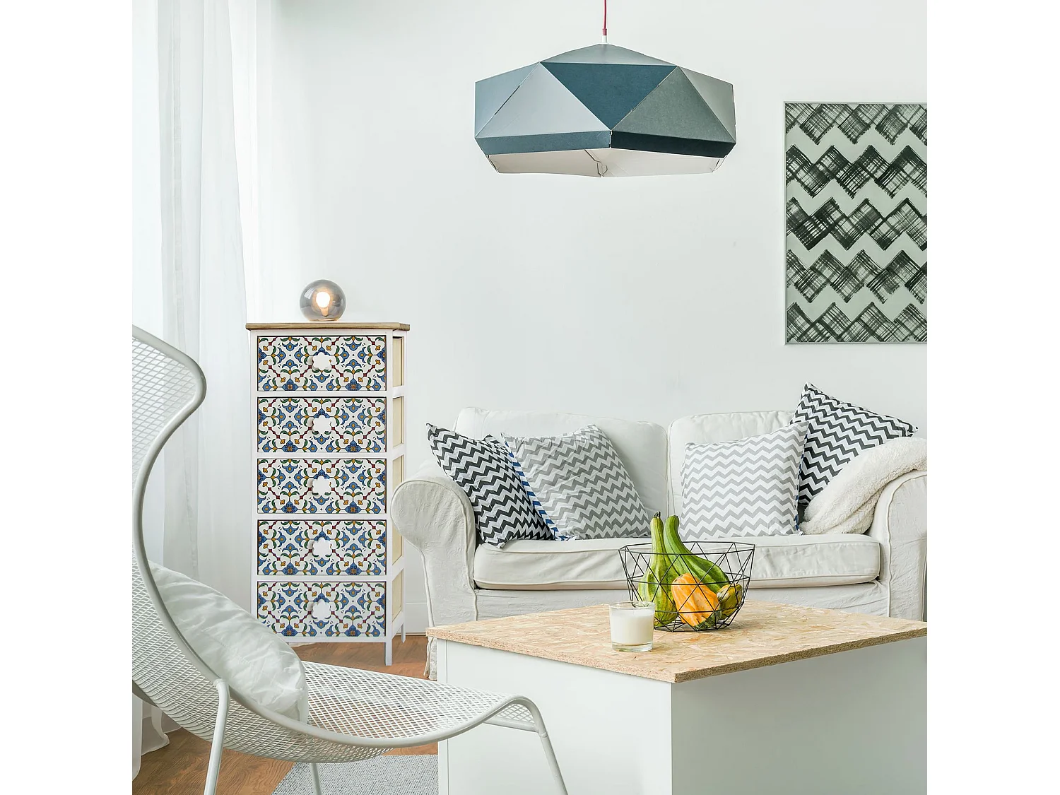 Commode 5 Tiroirs Moderne Bois Clair Blanc Bleu 93x40x30