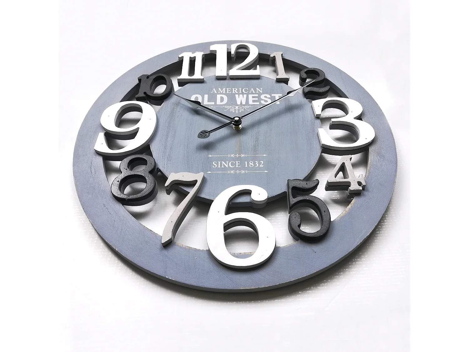 Relógio de parede redondo em madeira branca cinzenta moderna 55x55x4,5