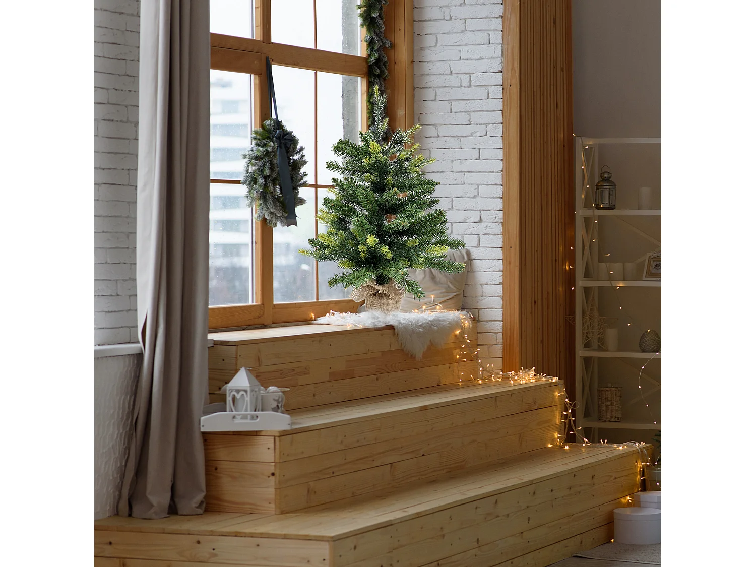 Árvore de Natal Artificial Pequeno Abeto Verde 60 cm com 80 Ramos Base Yuta