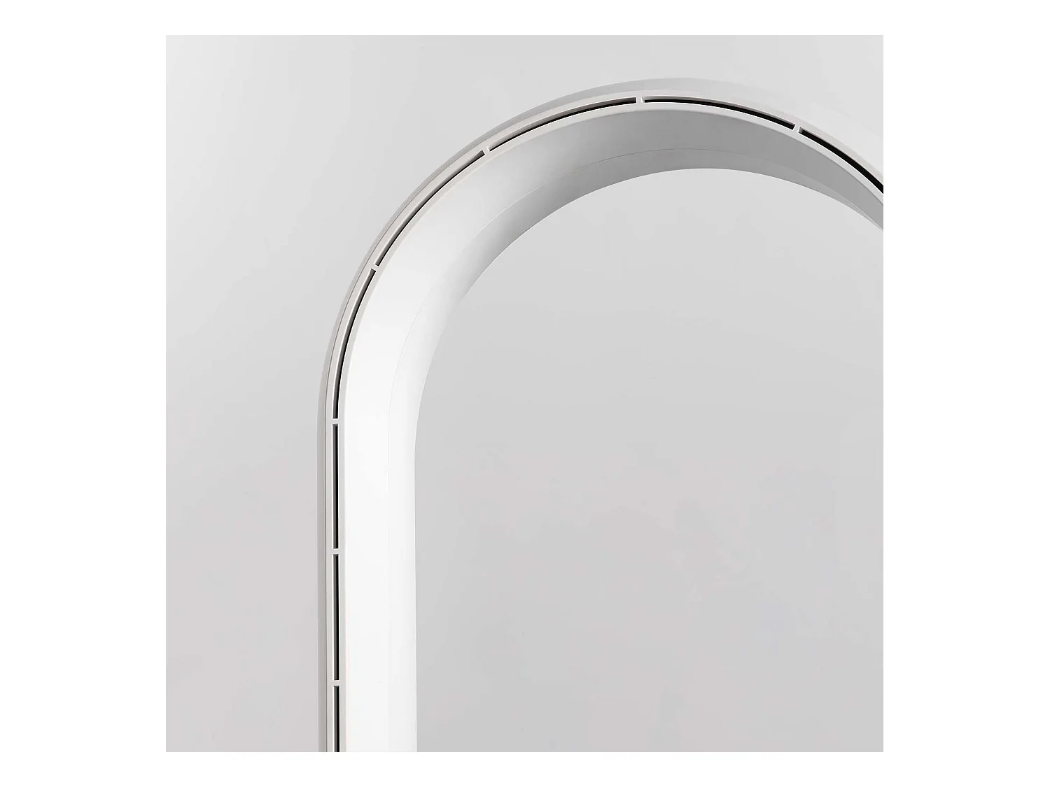 Ventilador de Pie WiFi Ø25.5cm 26W 9 Velocidades Vital Silence Blanco Dayron