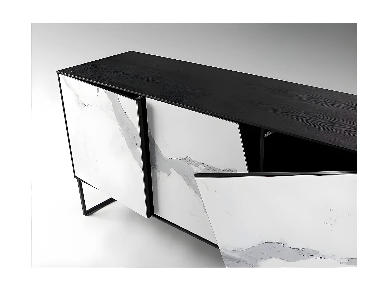 Mueble aparador con frontal marmolado KERALA de Schuller