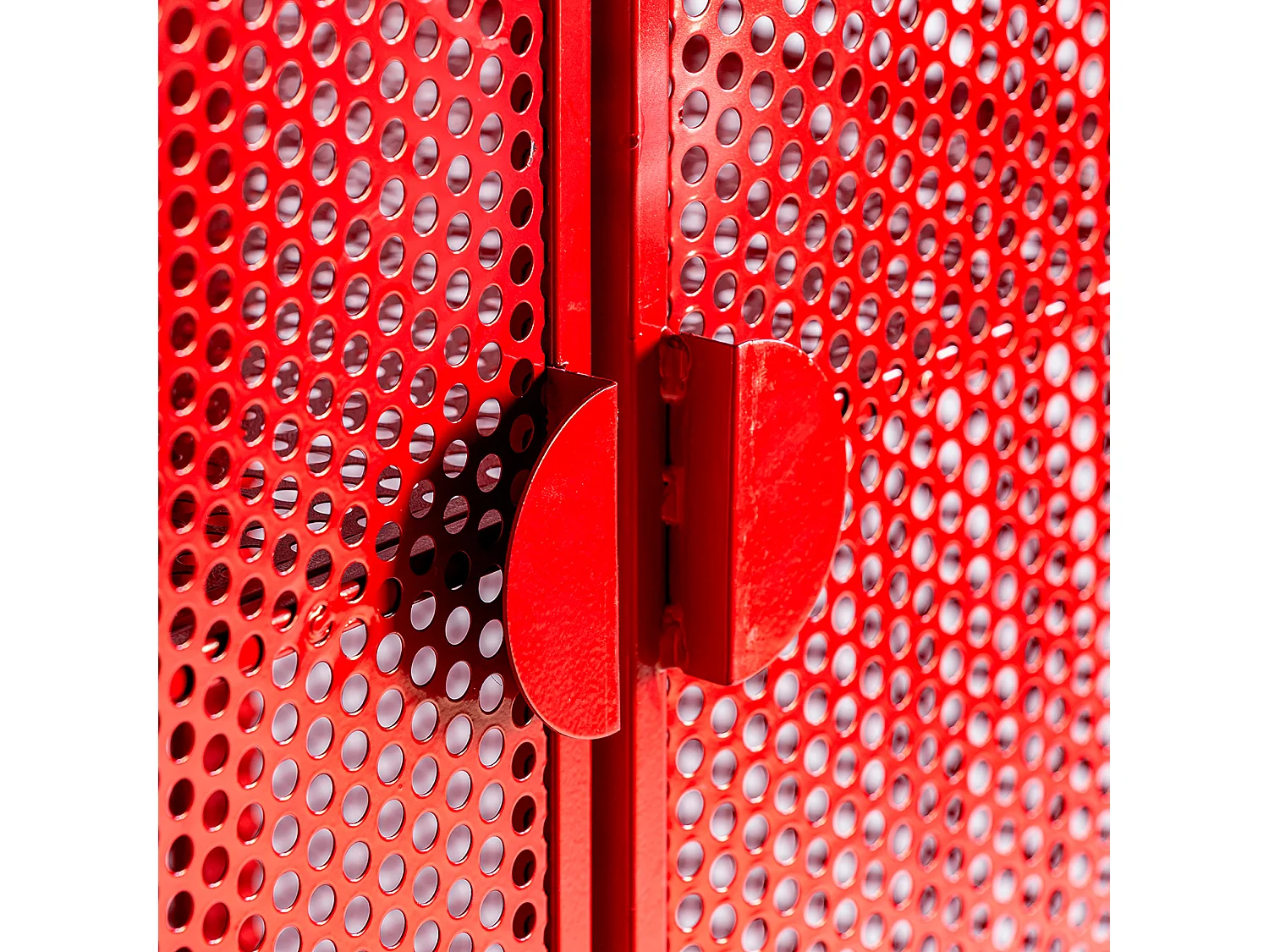 Armario de hierro en color rojo de 70x49x180cm