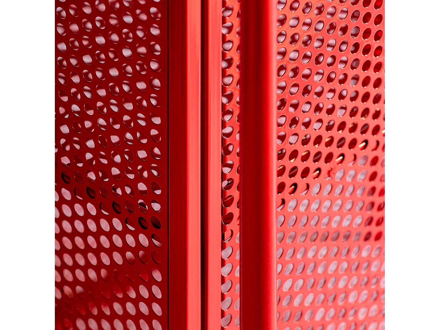 Armario de hierro en color rojo de 70x49x180cm