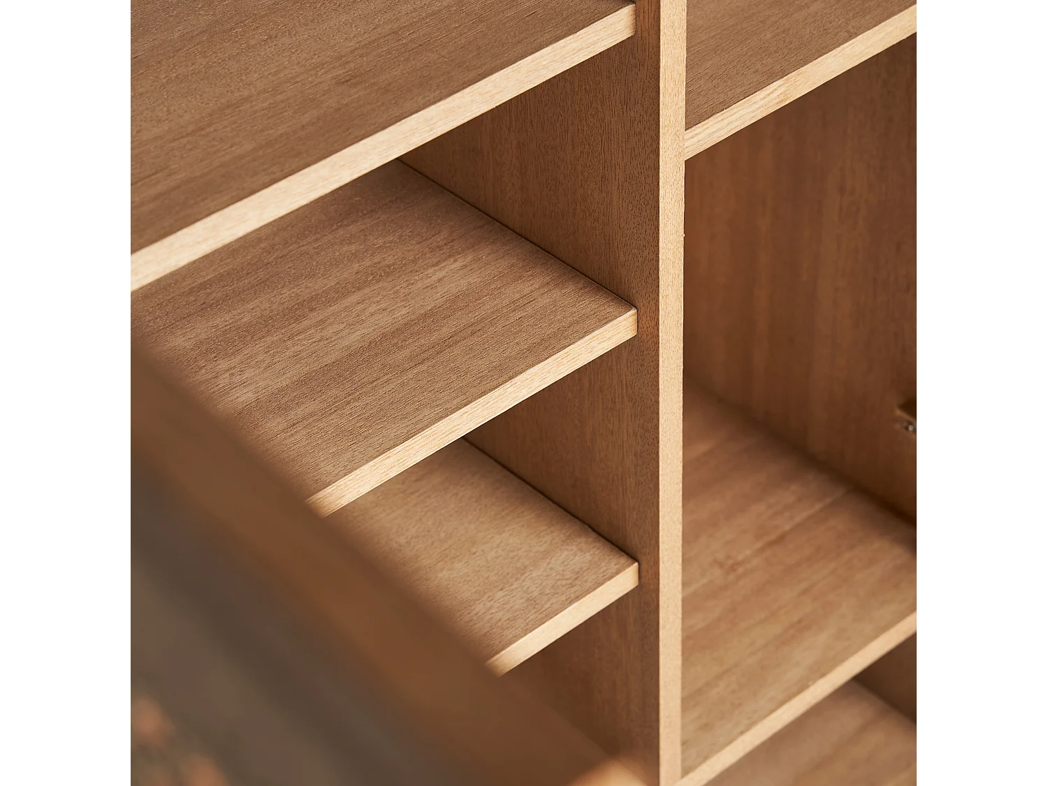 Armario de madera dm en color marrón de 80x36x115cm