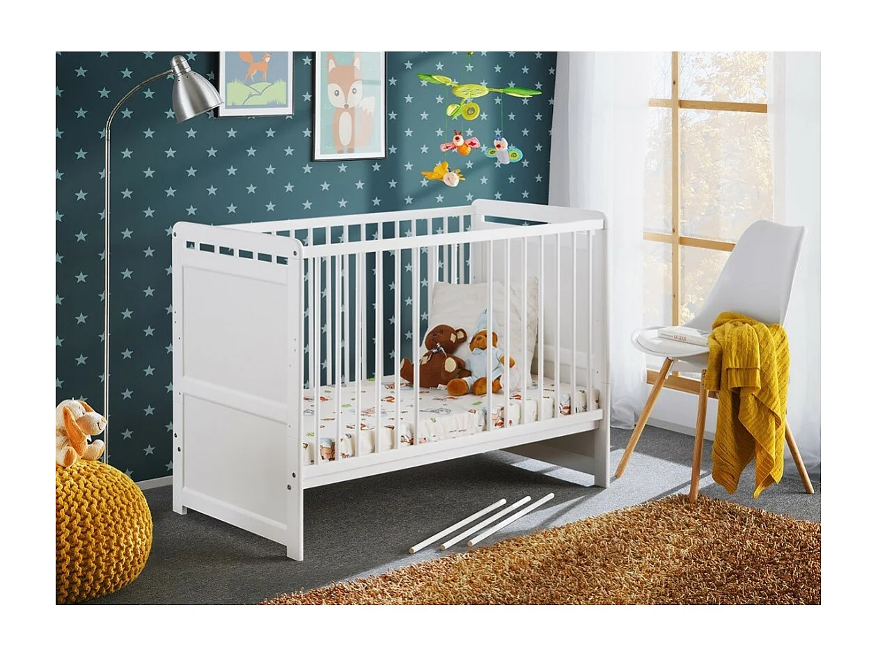 Berço e colchão infantil evolutivo da coleção GUIZMO, ajustável em altura. Cor branca fosca.
