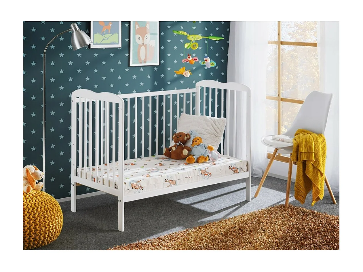 Berço e colchão infantil evolutivo da coleção NOE, ajustável em altura. Cor branco fosco.