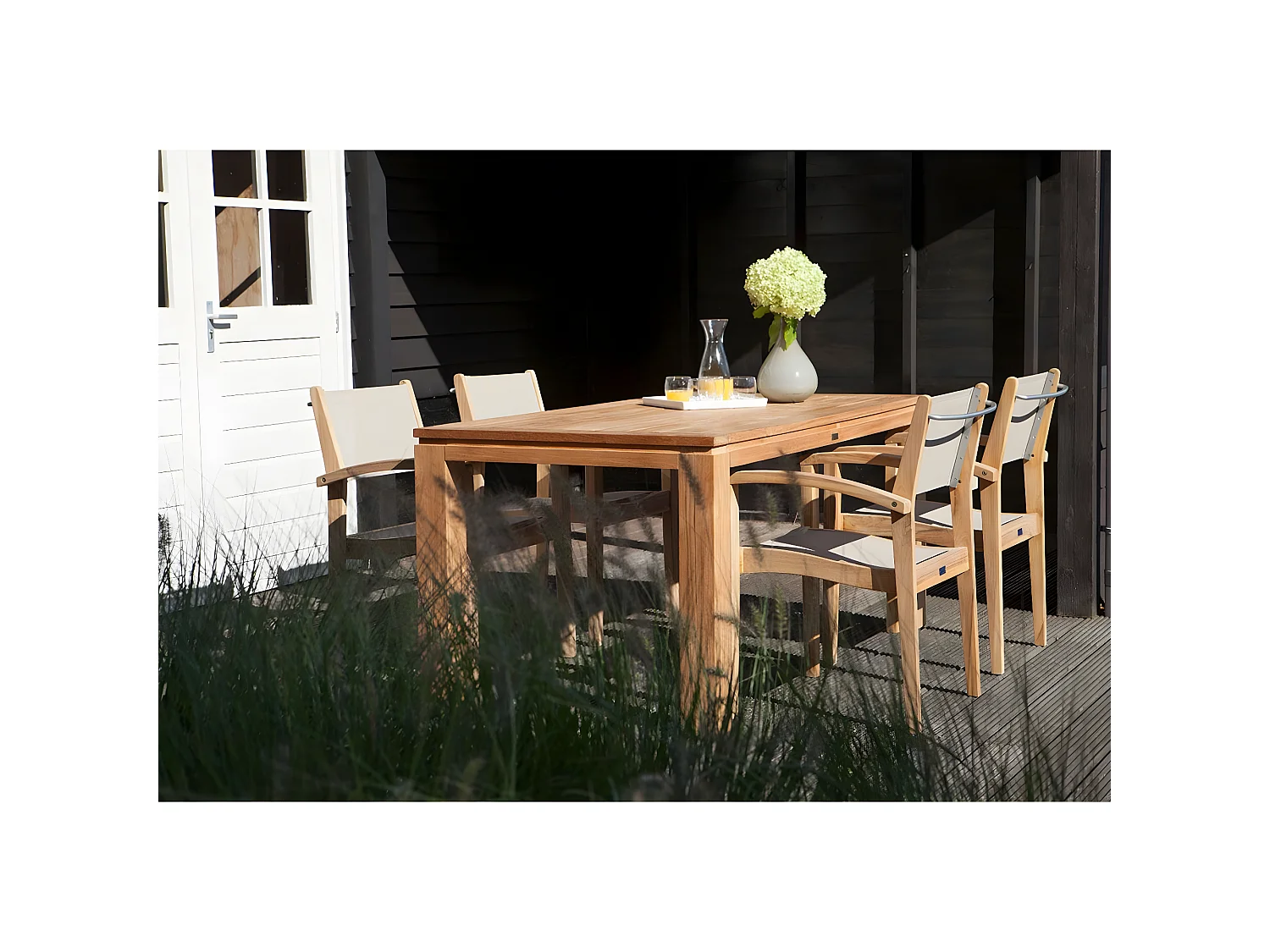 Table à manger de jardin en teck 4 à 6 personnes 160cm - Stella