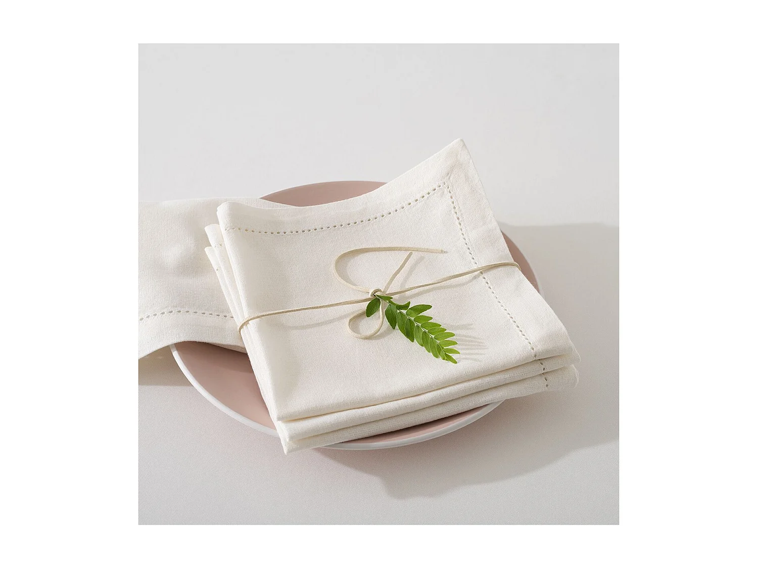 Lot de 4 Serviettes de table en Coton Blanc 40 x 40 cm