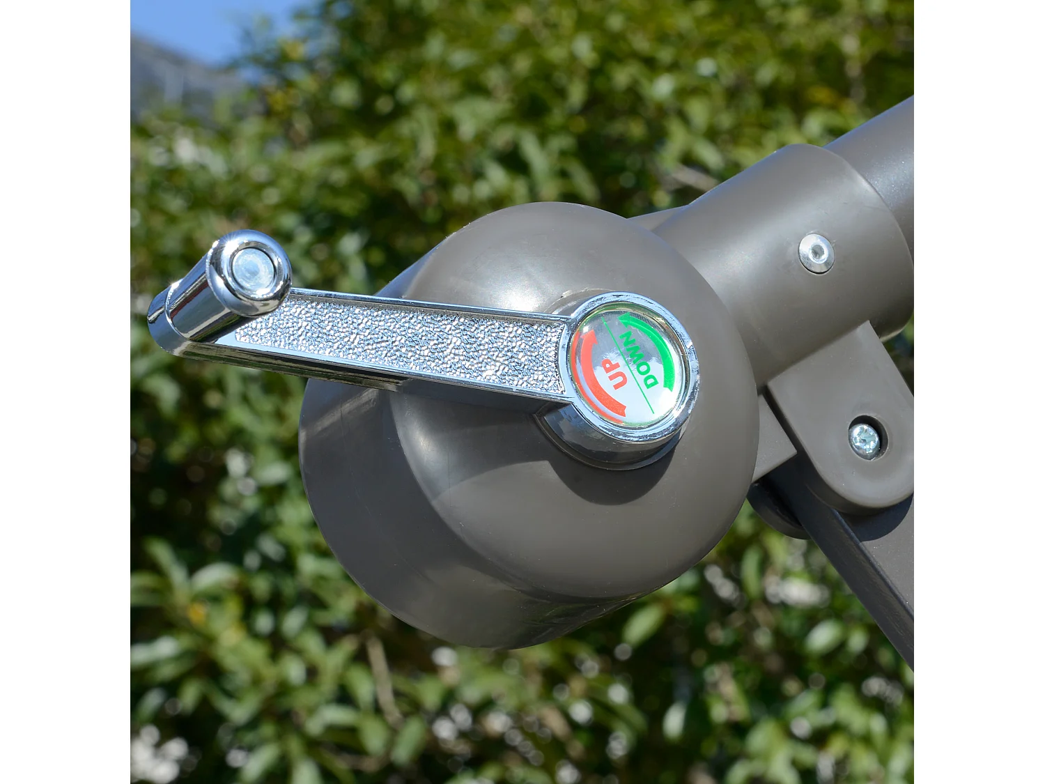 Sombrilla excéntrica beige 267x267x265 cm Outsunny