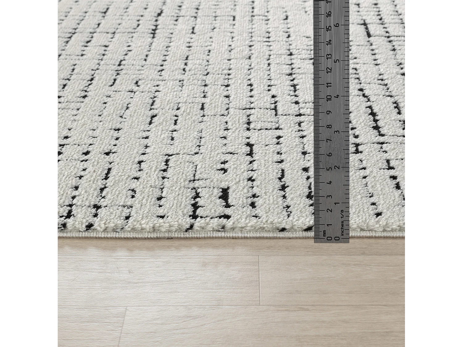 Modern Scandinavisch Tapijt - Ivoor/Zwart - 200x275cm - AMANDINE