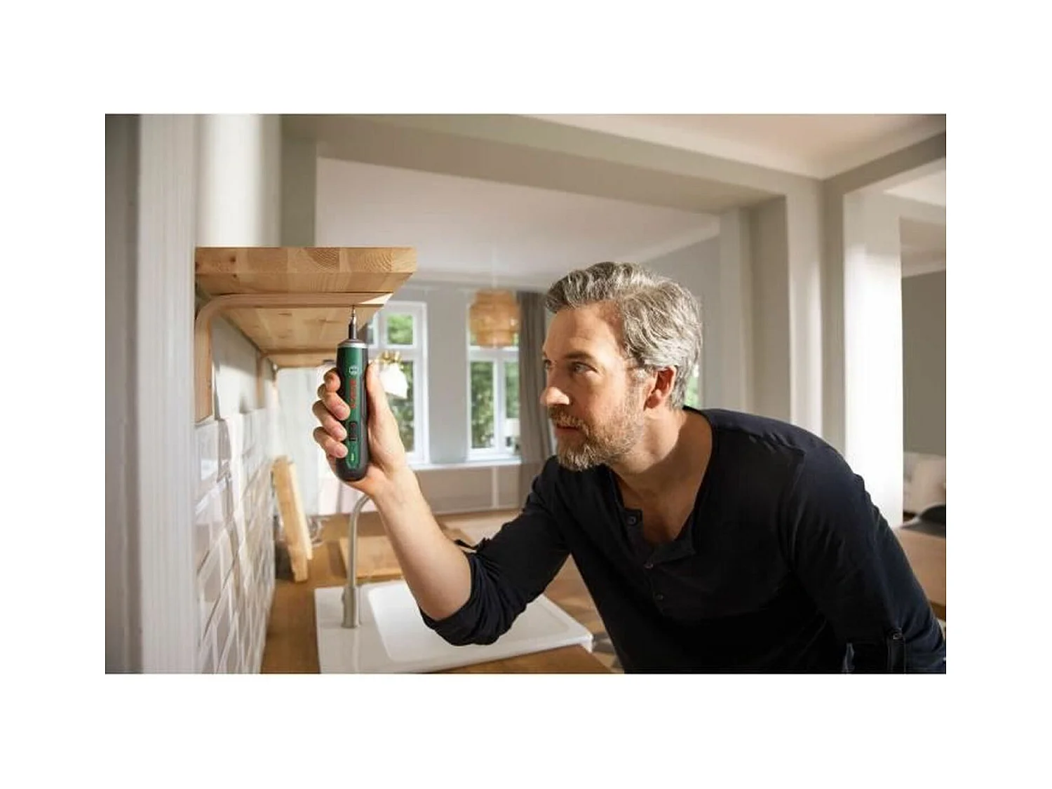 Visseuse sans fil ergonomique Bosch - PushDrive 3,6 V 1,5 Ah, recharge Micro USB, 32 embouts