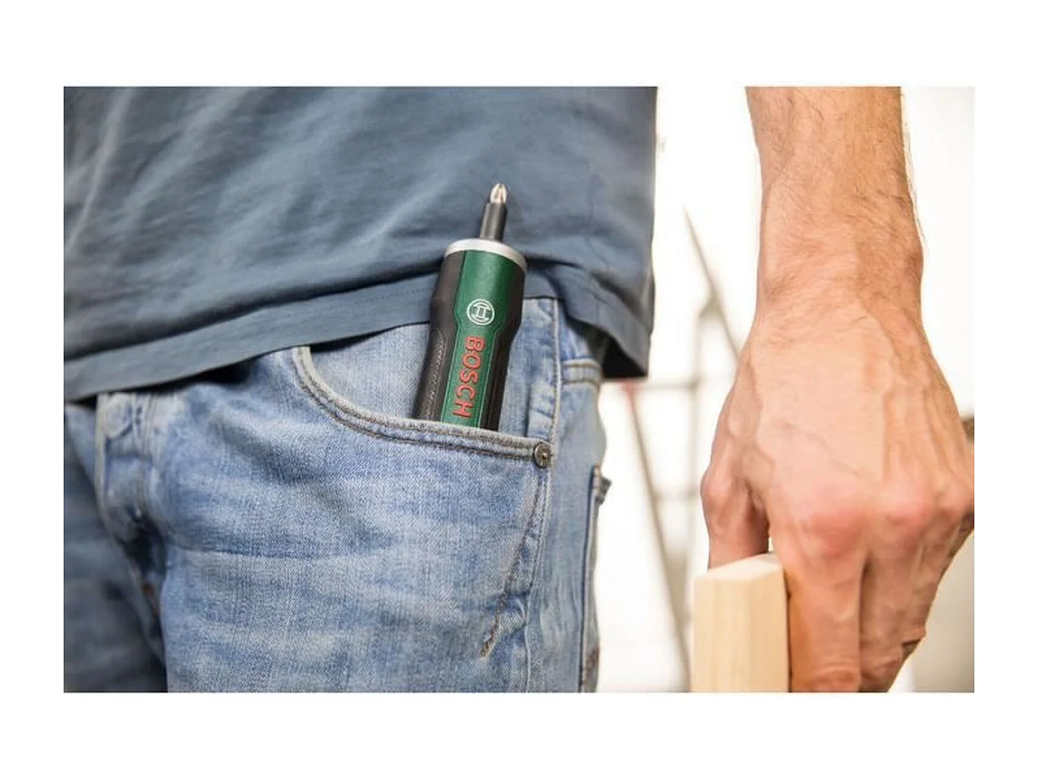 Ergonomischer Akkuschrauber von Bosch – PushDrive 3,6 V 1,5 Ah, MicroUSBAufladung, 32 Bit