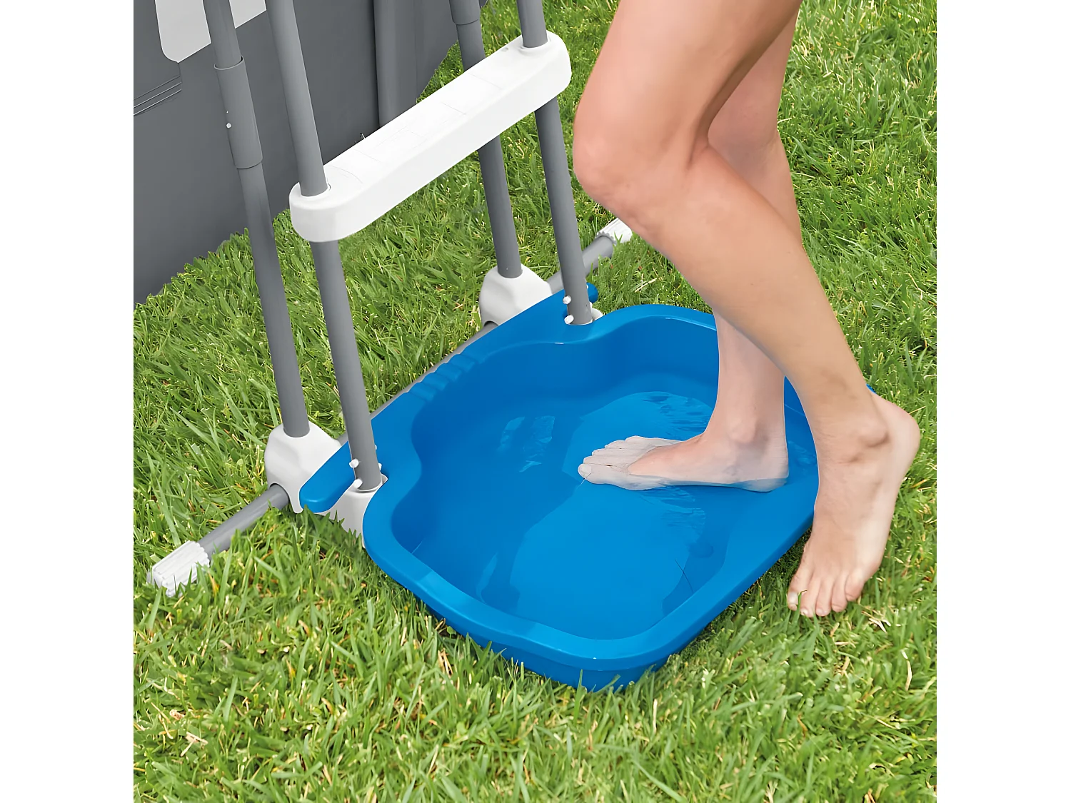Intex Bain de pieds de piscine 11,5 L 56x46x9 cm Bleu