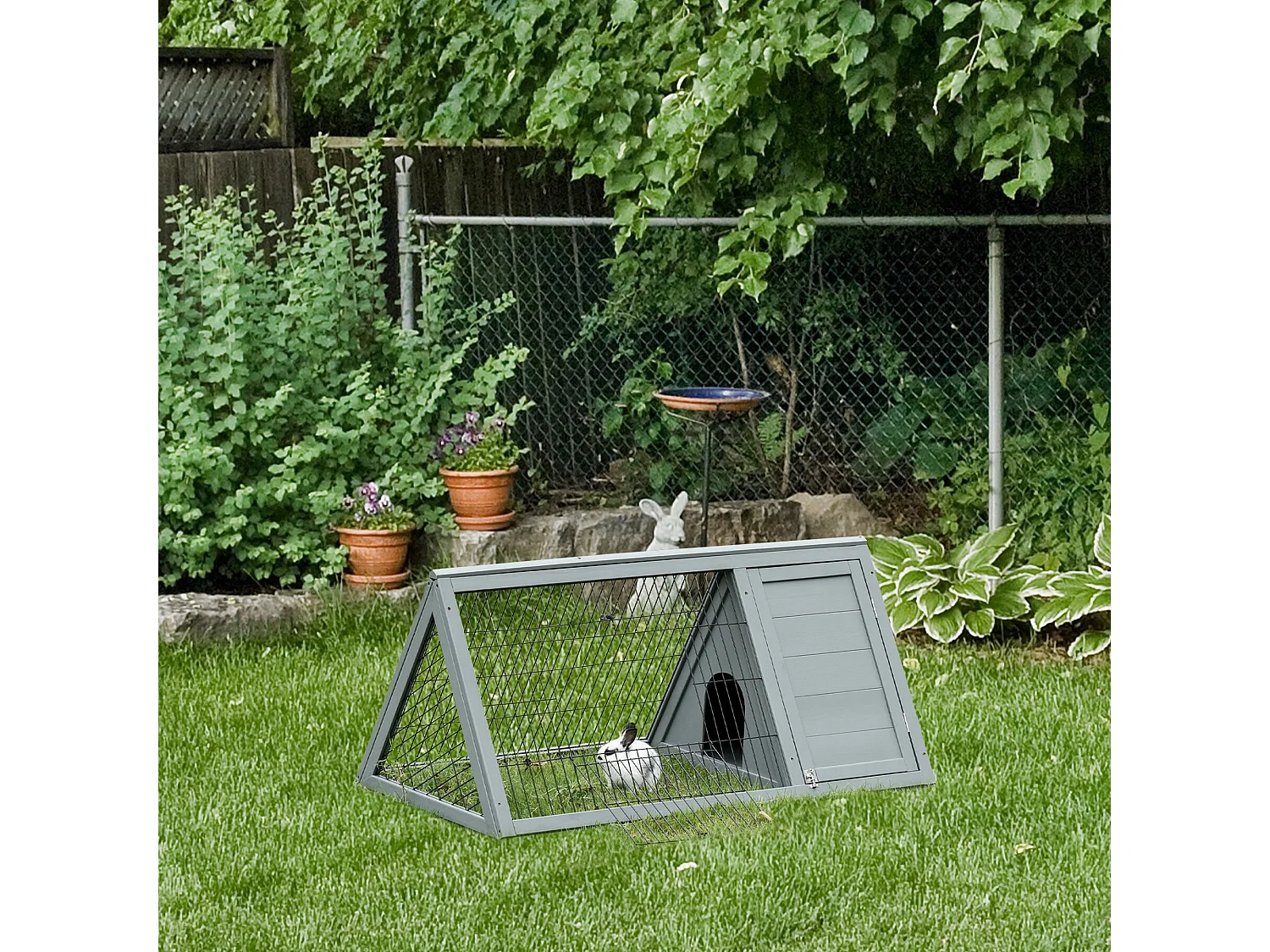 Clapier triangulaire de sol enclos extérieur niche double porte dim. 116L x 62l x 52,5H cm métal bois sapin gris