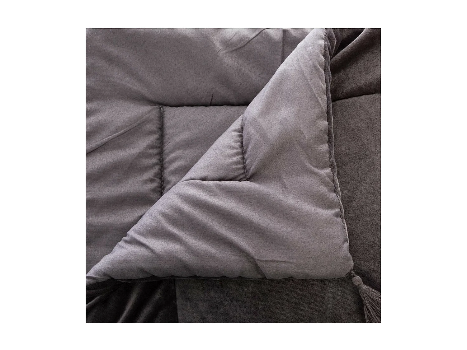 Samtdecke mit Pompons 80 x 180 cm