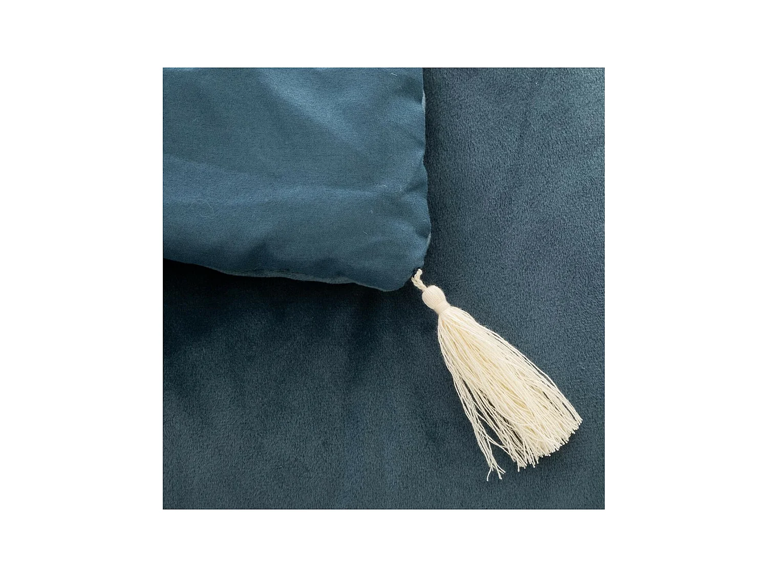 Samtdecke mit Pompons 80 x 180 cm