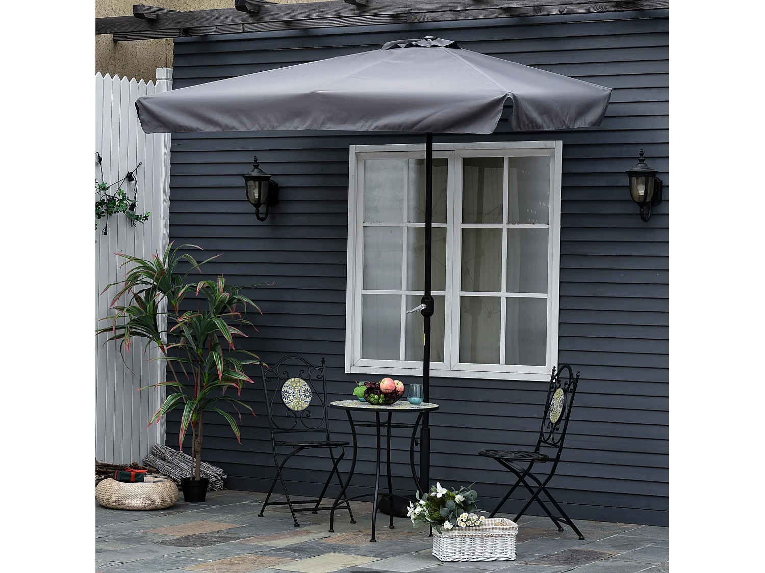 Demi parasol - parasol de balcon 5 entretoises métal dim. 2,3L x 1,3l x 2,49H m polyester haute densité gris