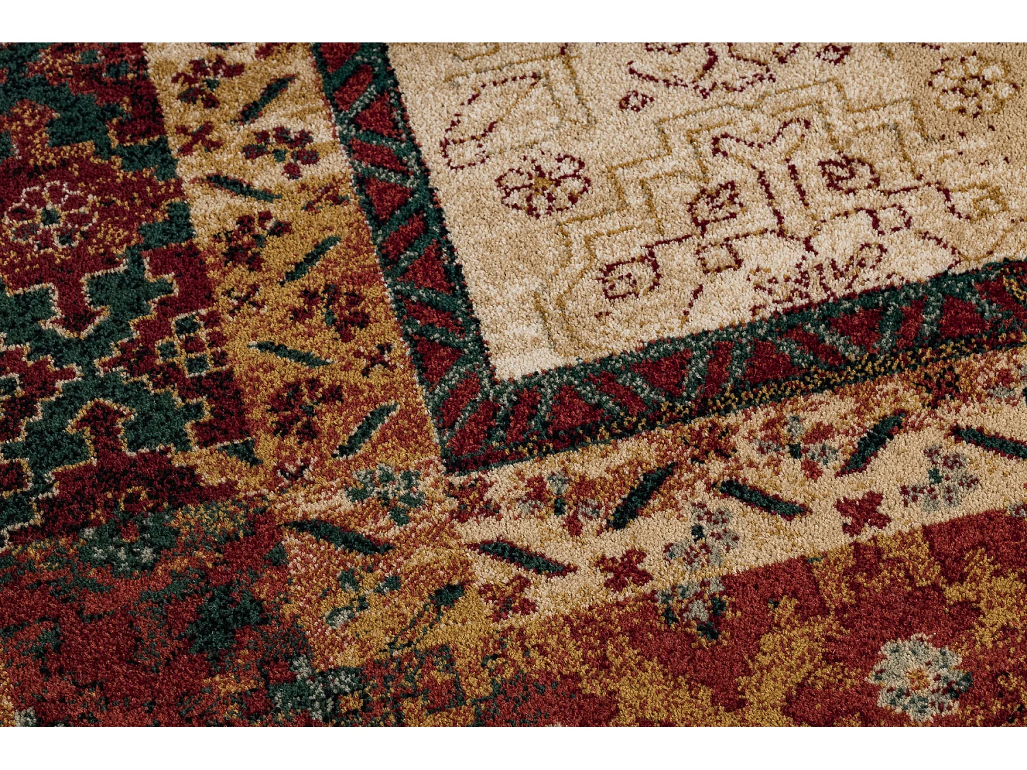 Tapis en laine OMEGA LUMENA ethnique vintage rubis clair 170x235 cm