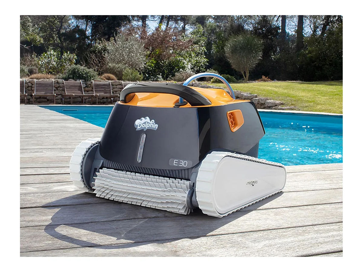 Robot de piscine électrique E30 - Dolphin