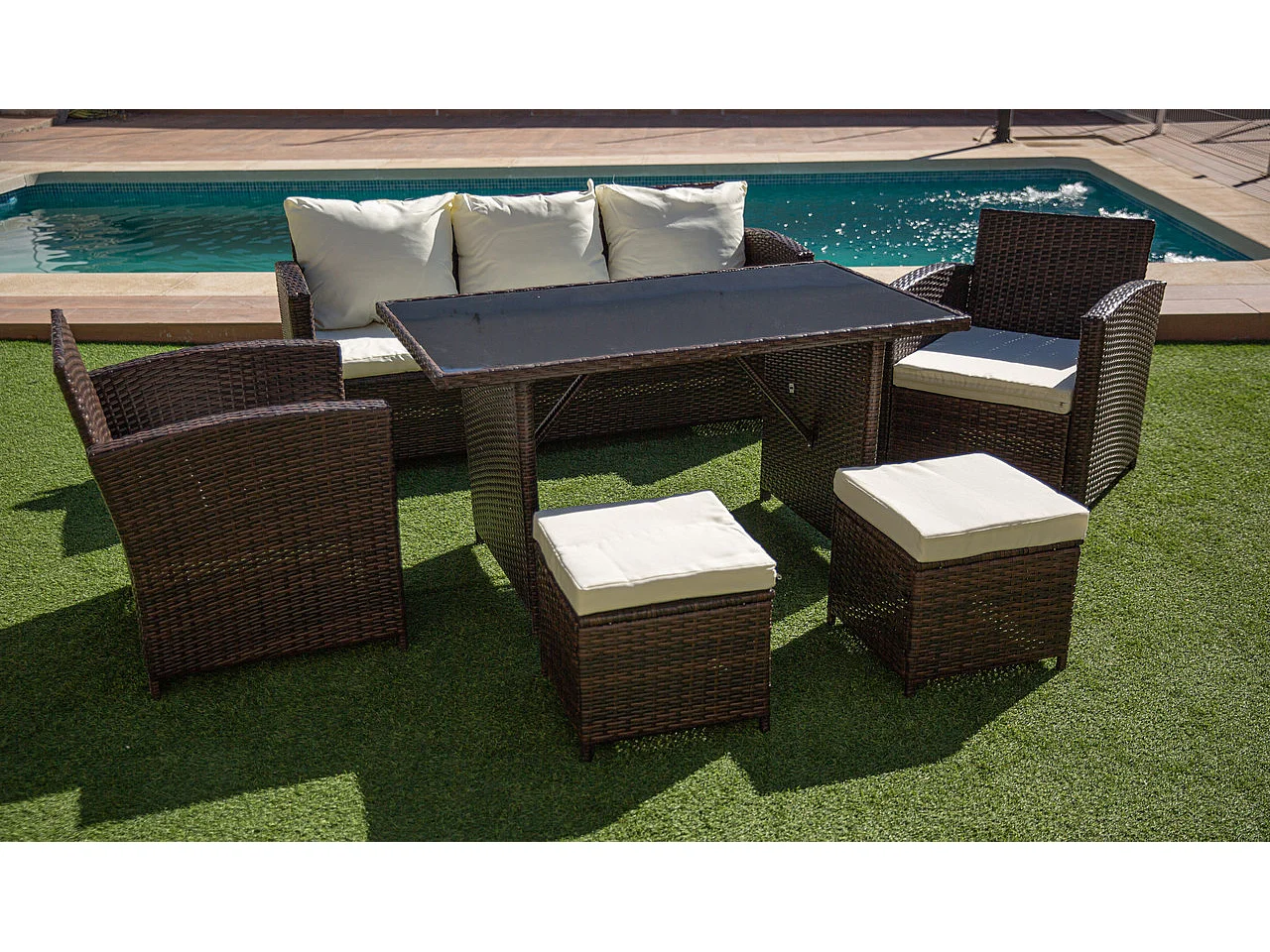 Sofa + Mesa + 2 Sillones+ 2 pufs de Ratan PE. Muebles de Jardin y Terraza, Marron