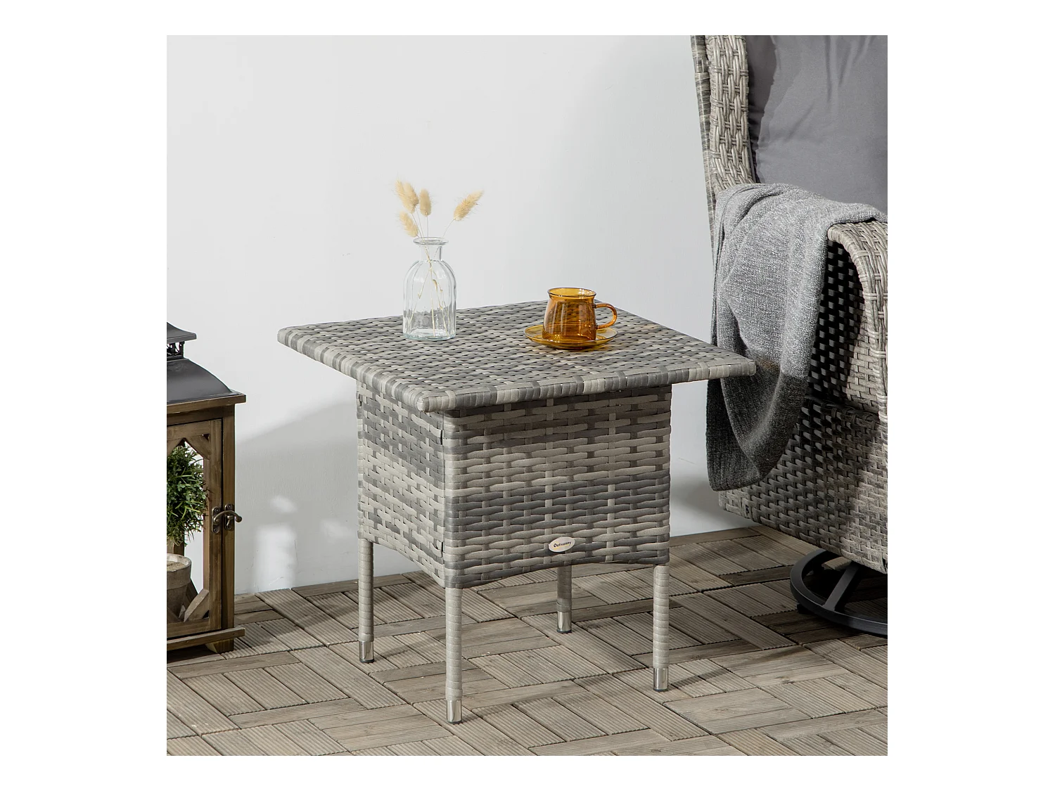 Table basse de jardin style cosy chic dim. 50L x 50l x 47H cm métal époxy résine tressée aspect rotin gris