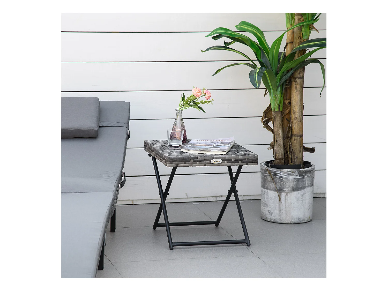 Table basse pliable de jardin style cosy chic dim. 40L x 40l x 40H cm métal époxy résine tressée imitation rotin gris