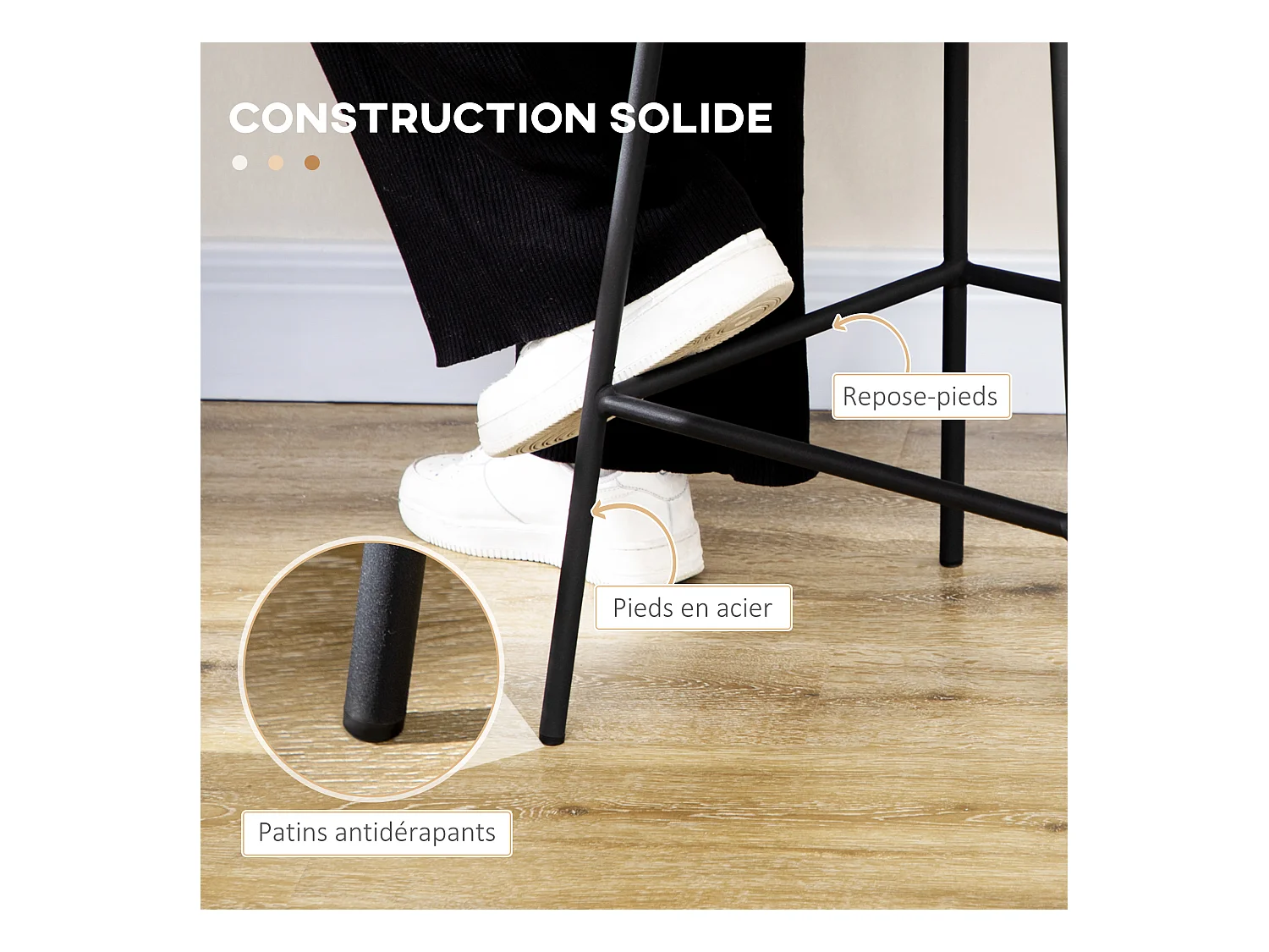 Lot de 2 tabourets de bar style colonial piètement acier résine tressée aspect rotin noir