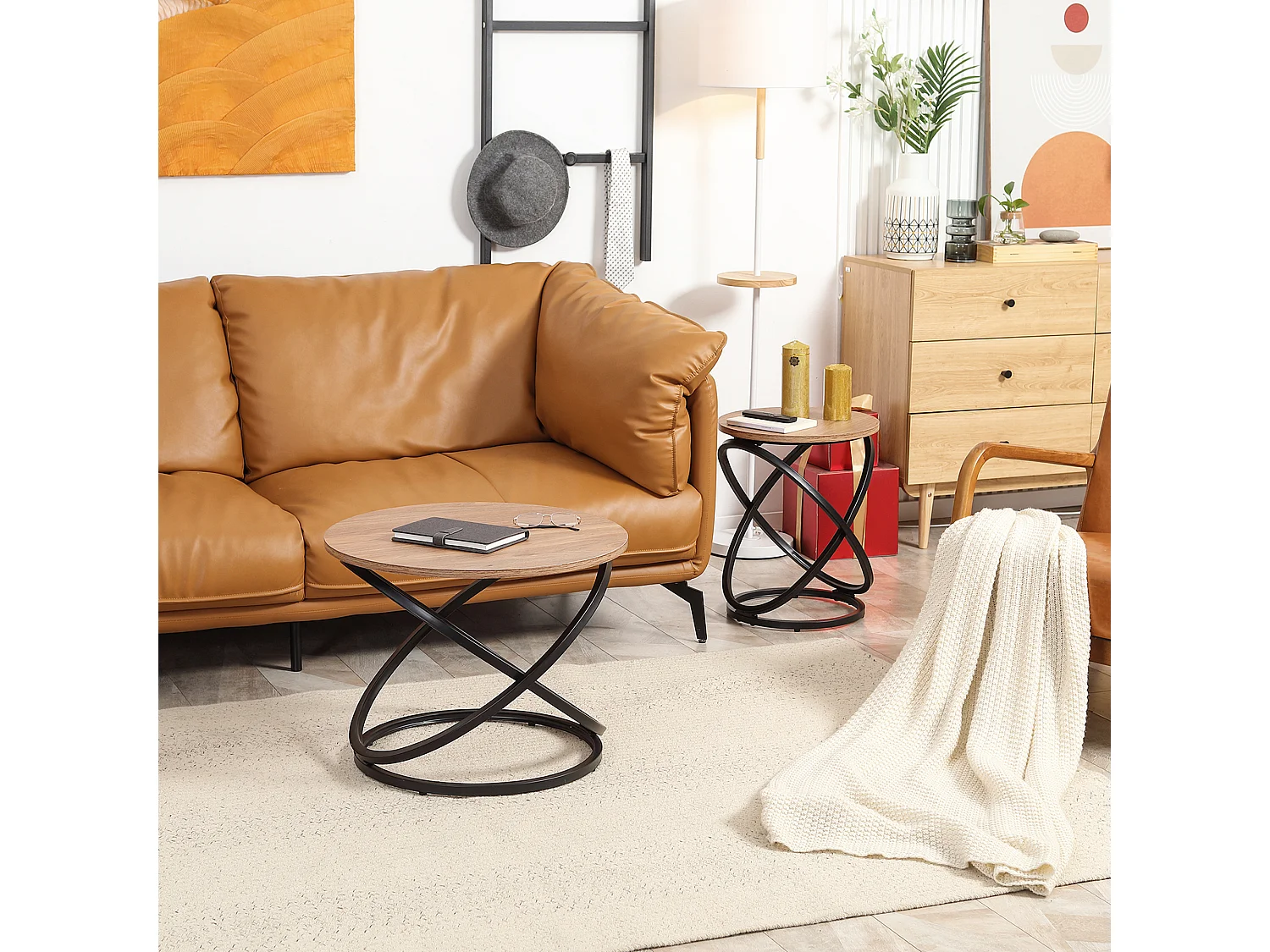 Table basse ronde design industriel néo-rétro Ø 60 X 46H cm acier anneaux noir aspect chêne clair