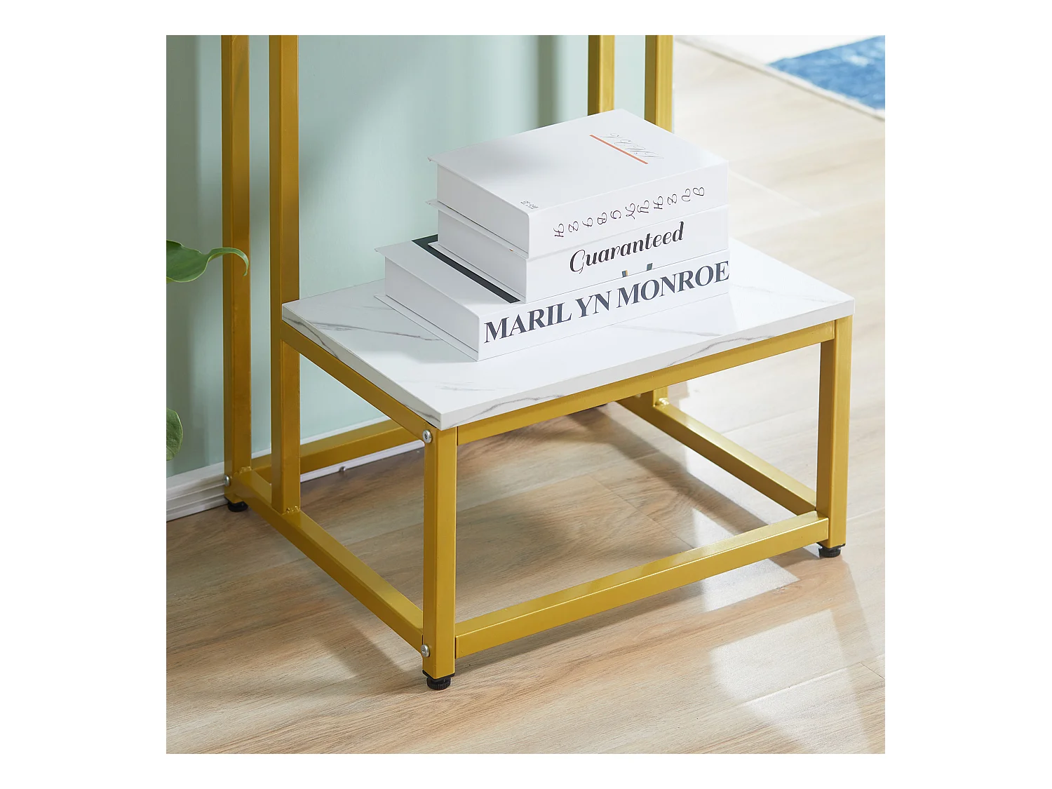 Table basse moderne salon table d'appoint chambre guéridon bout de canapé design structure acier doré plateau étagère aspect marbre blanc