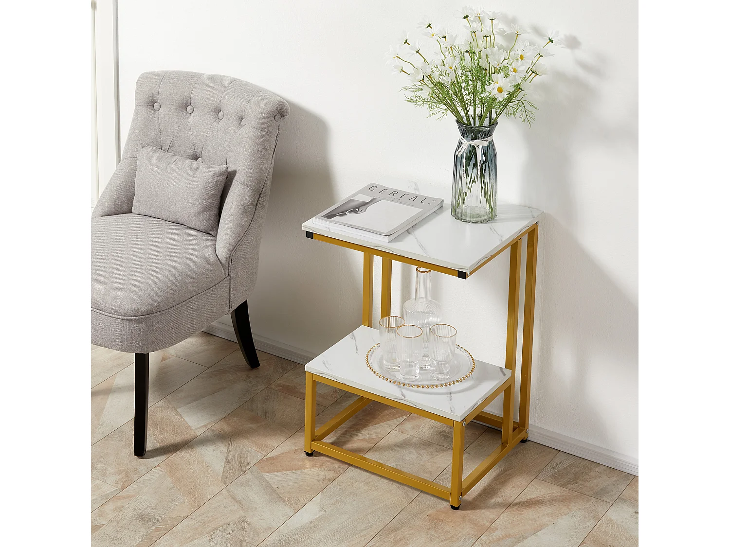 Table basse moderne salon table d'appoint chambre guéridon bout de canapé design structure acier doré plateau étagère aspect marbre blanc