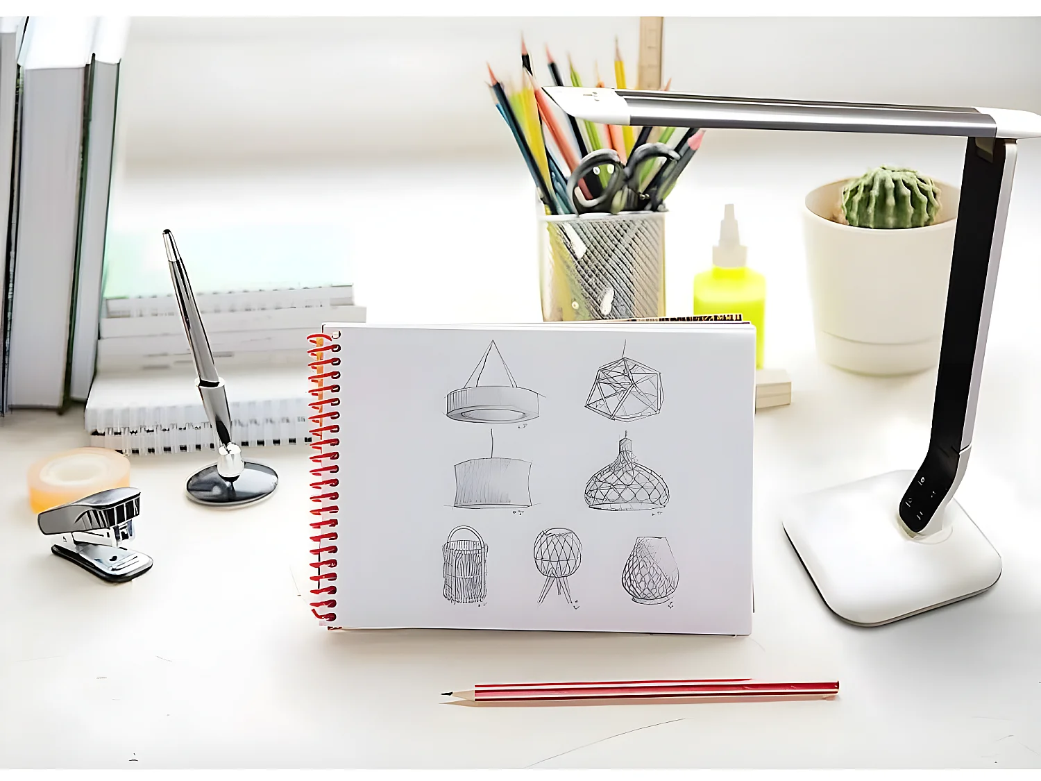 Flexo Articolato led dimmerabile modello EUCLASA 10w 800lm Bianco/argento FABRILAMP