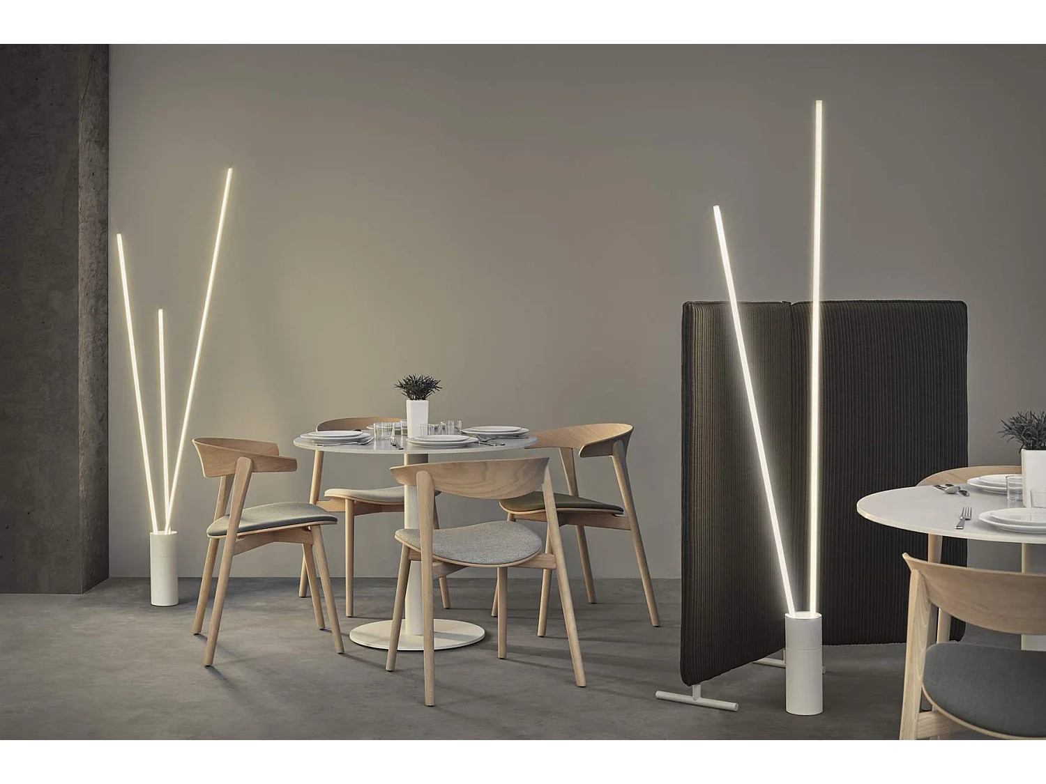 Pied de salon noir LED 44w Dimable VERTICAL MANTRA