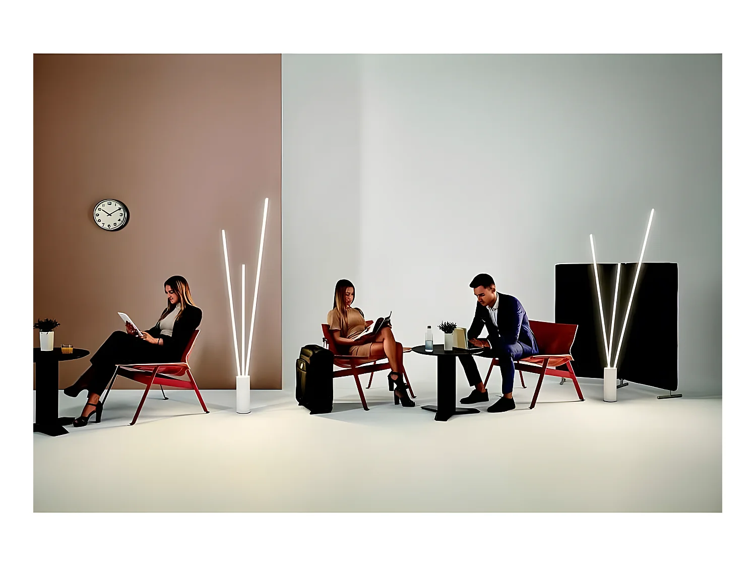 Pied de salon LED en aluminium dimable, en MANTRA blanc vertical