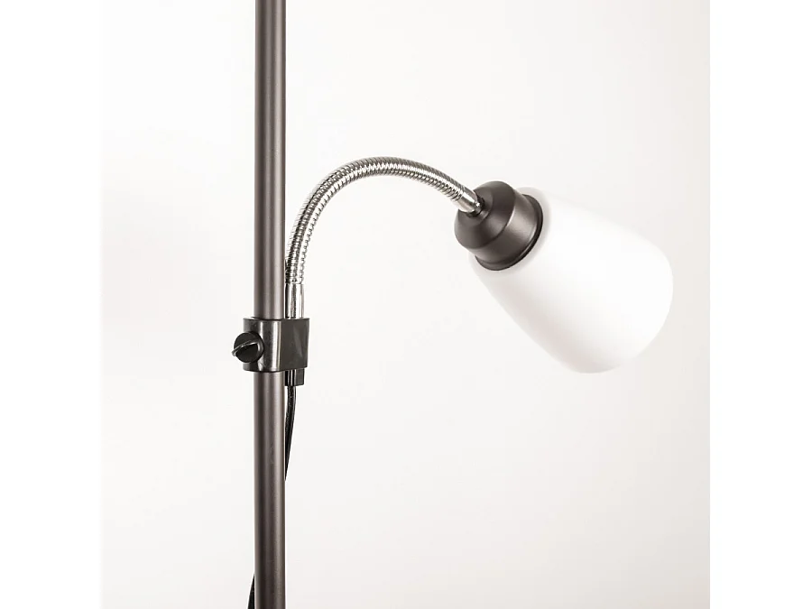 Lampadaire marron de la série VARESE avec double éclairage INTERLUSA