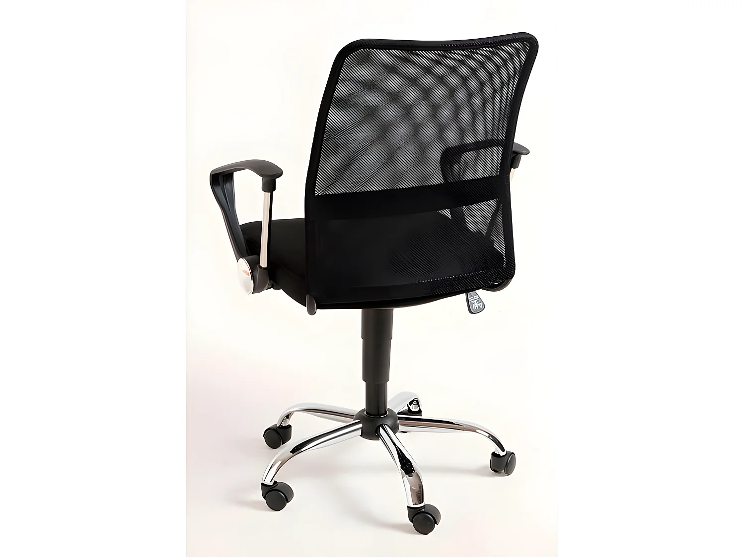 Silla de Oficina Negra Kubas - Máxima Ergonomía - Ideal para Escritorio y Gaming