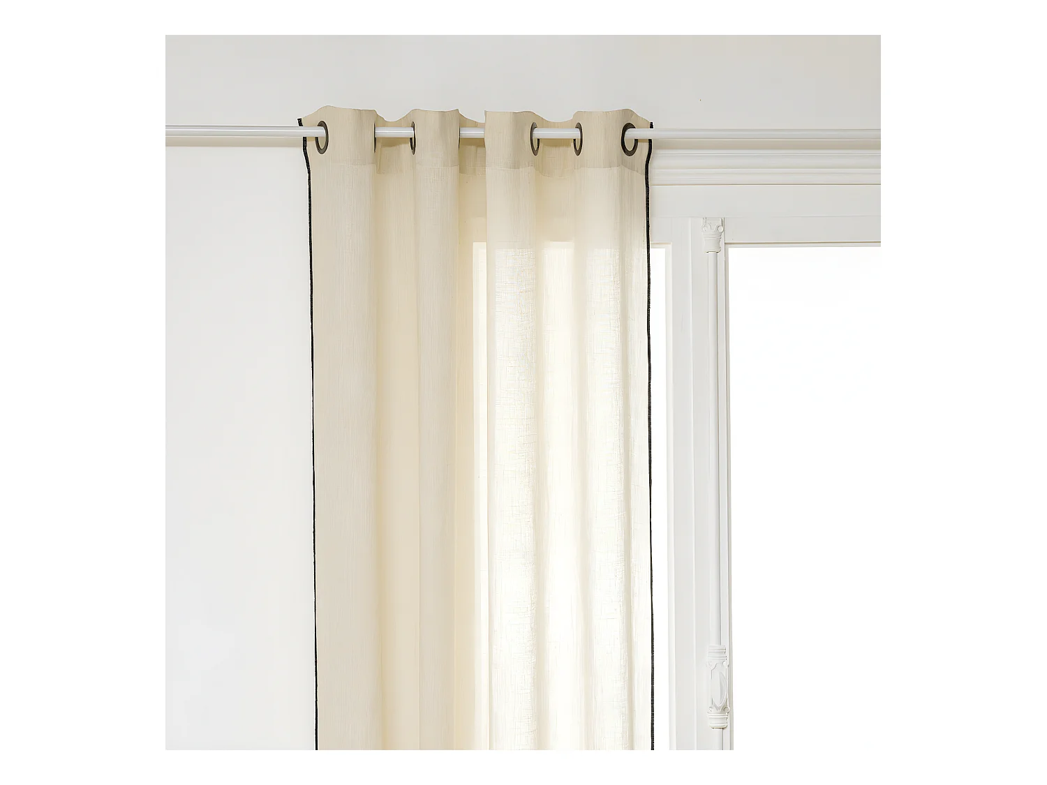Rideau à œillets en Lin Beige  avec surpiqûre noire 130 x 260 cm